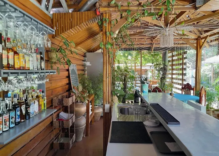 Hotel Smak's Santa Fe (Cebu)