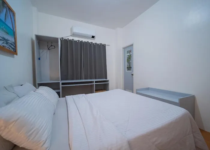 Smak's Hotel Santa Fe (Cebu)