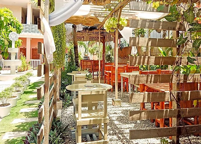Smak's Hotel Santa Fe (Cebu)